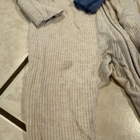 Little Sleepies Lot Bundle Of 2 Size 6-12 Months Wash Wear Play Girls Baby - Picture 2 of 3